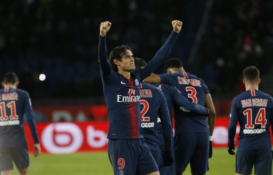  巴黎圣日耳曼主场大胜领跑积分榜  